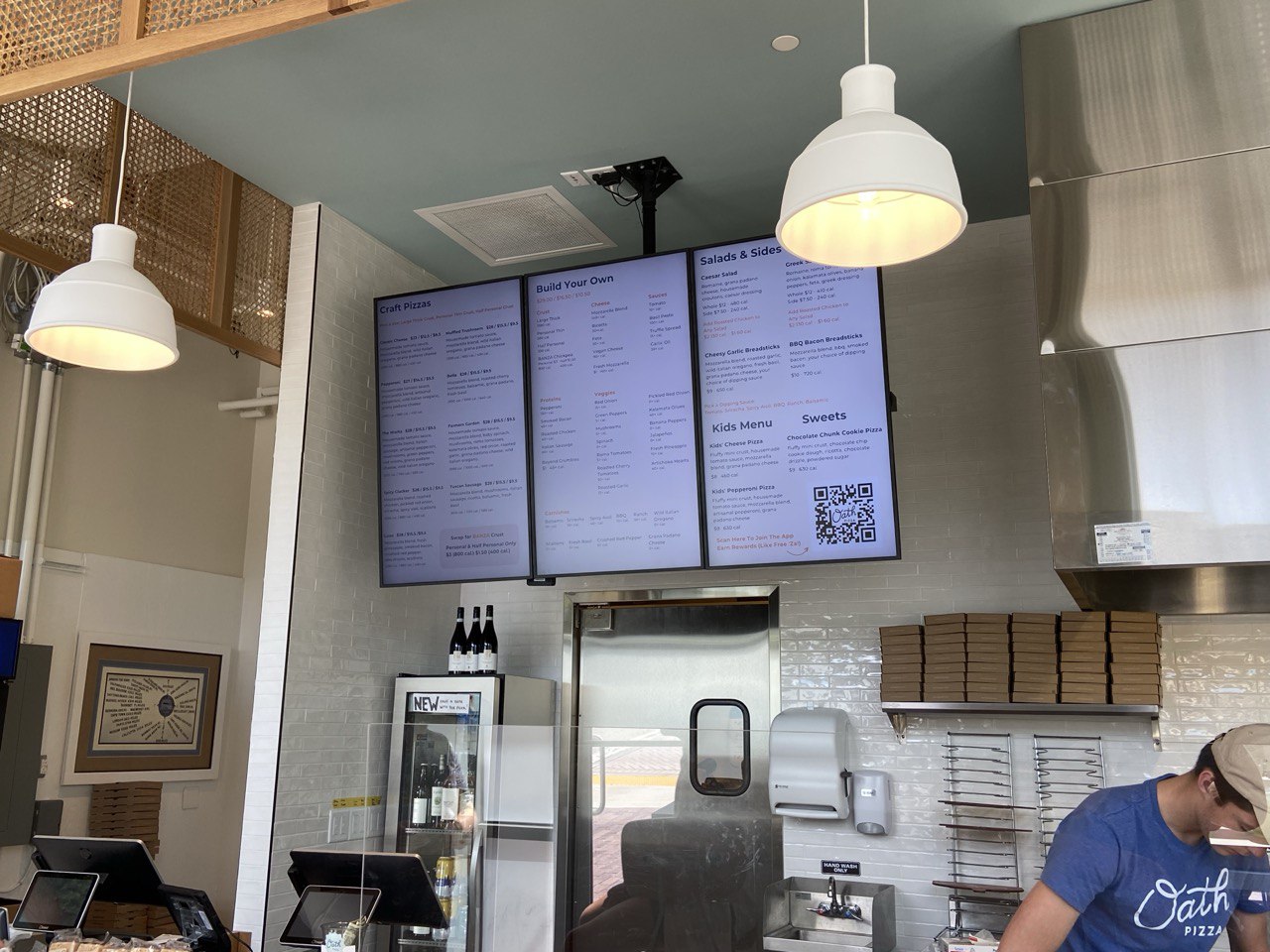 Local Pizza Restaurant – 3 portrait screen digital menus